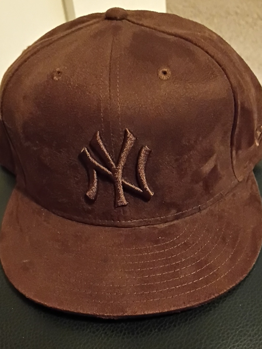 New Era Brown Suede New York Yankees Cap